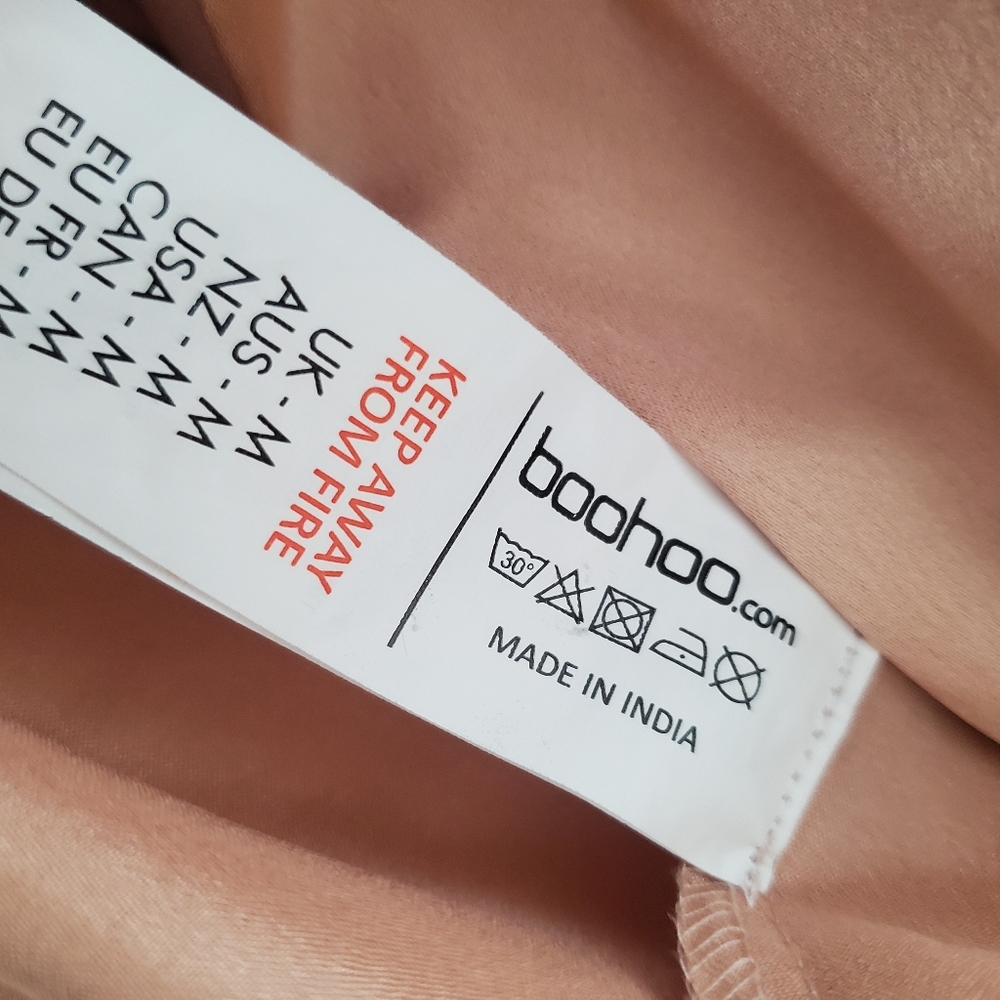 Pink Satin Robe - Size Medium - Picture 5 of 5